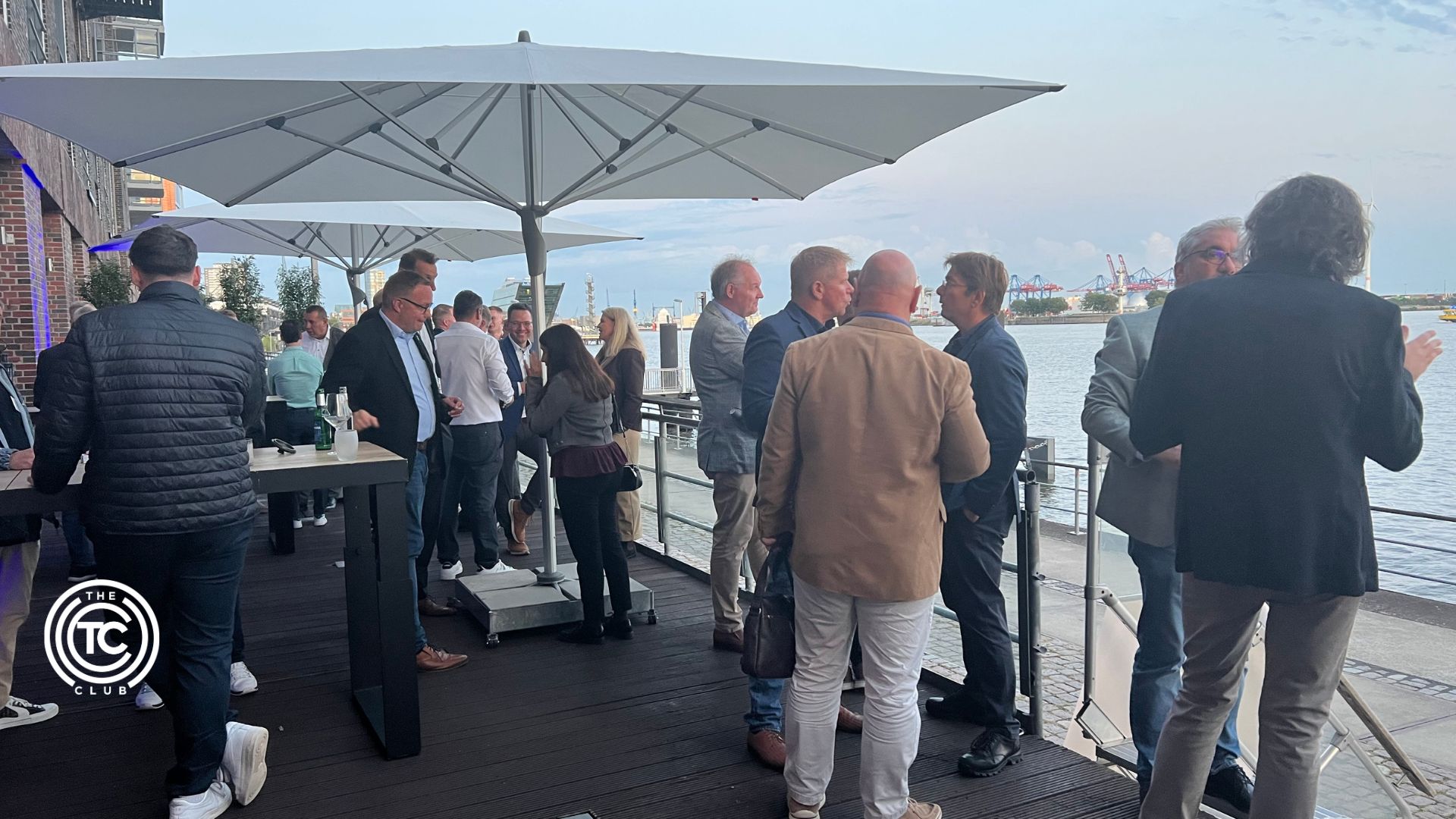TC Club Germany - Hamburg RAFFLES Lease team with customer 2025